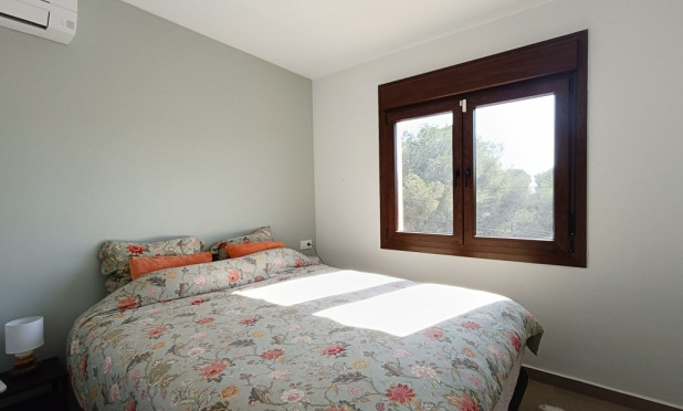 Herverkoop - Villa - Pinar de Campoverde