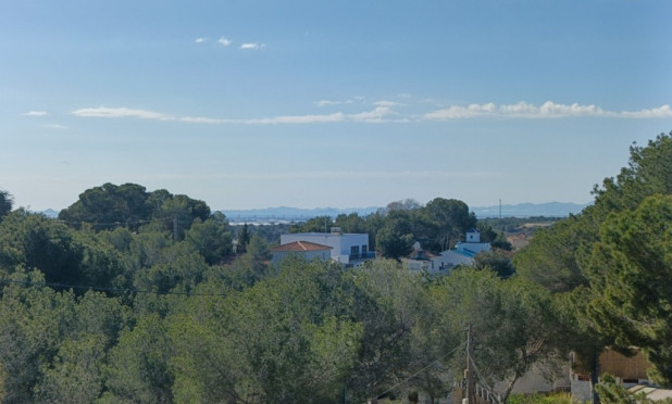 Herverkoop - Villa - Pinar de Campoverde