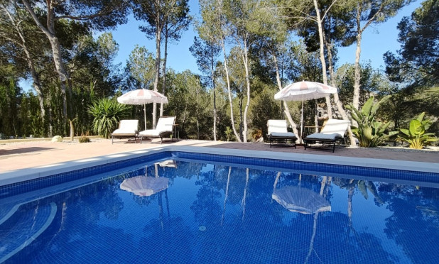 Herverkoop - Villa - Pinar de Campoverde