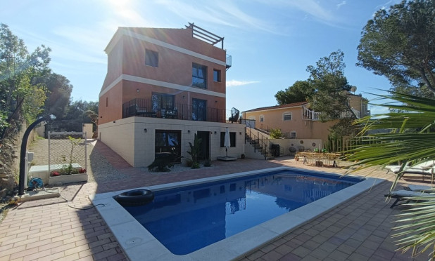 Herverkoop - Villa - Pinar de Campoverde