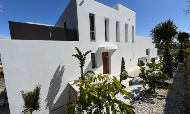 Resale - Villa - Benissa
