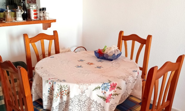 Odsprzedaż - Mieszkanie w bloku - Villajoyosa