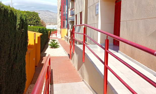 Odsprzedaż - Mieszkanie w bloku - Villajoyosa