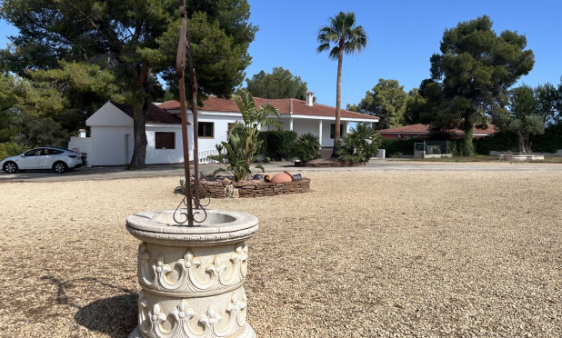 Wiederverkauf - Villa - La Nucía