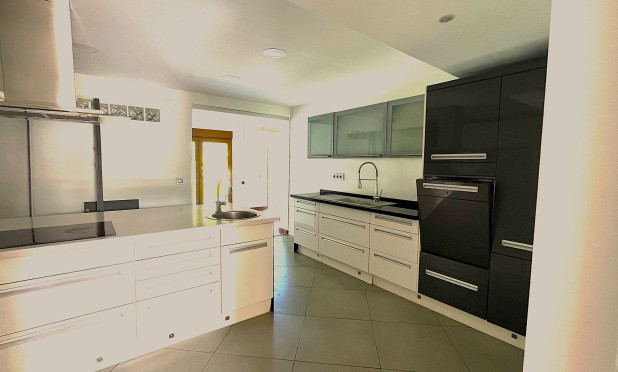 Wiederverkauf - Villa - La Nucía