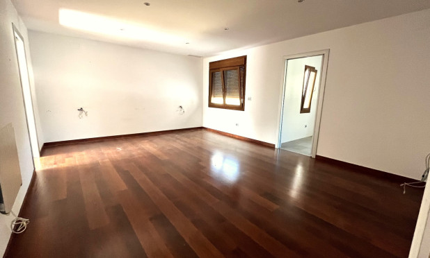 Wiederverkauf - Villa - La Nucía