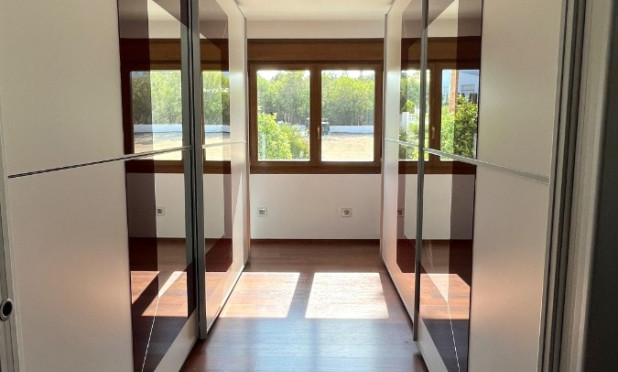 Wiederverkauf - Villa - La Nucía