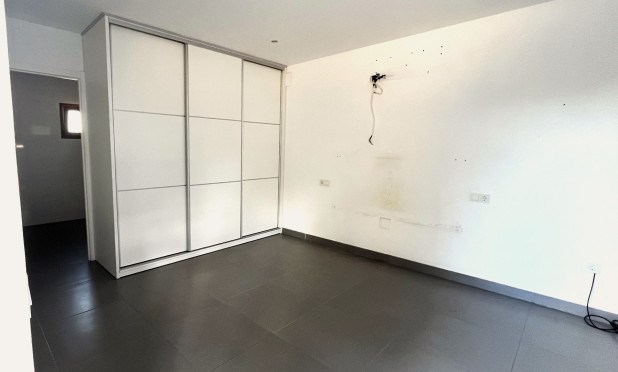 Wiederverkauf - Villa - La Nucía