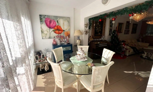 Resale - Apartment / flat - Villajoyosa - Cala de Villajoyosa