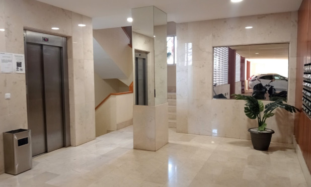 Resale - Apartment / flat - Villajoyosa - Cala de Villajoyosa