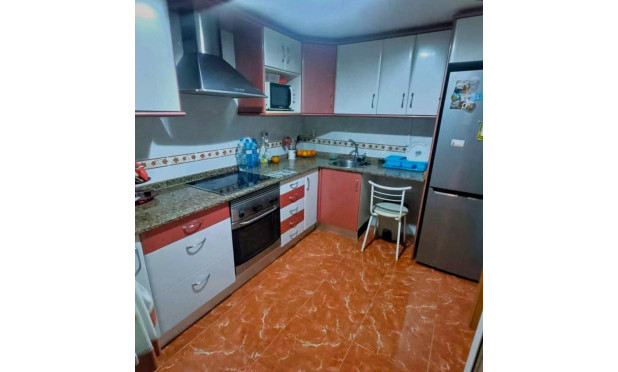 Reventa - Apartamento / piso - Benidorm - Zona de Poniente