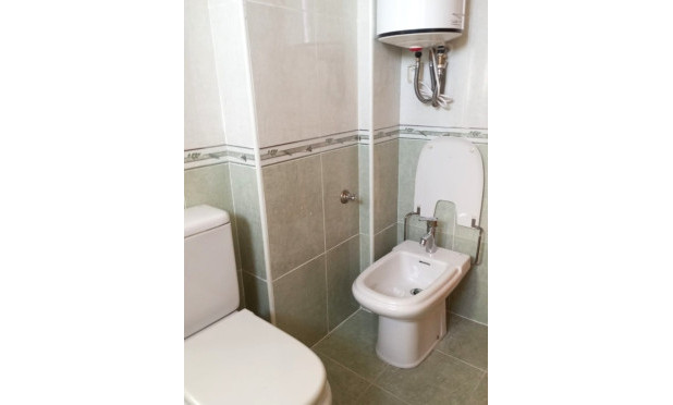 Reventa - Apartamento / piso - Benidorm - Zona de Poniente