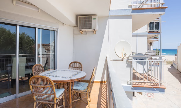 Resale - Apartment / flat - Denia - Les Marines - Las Marinas