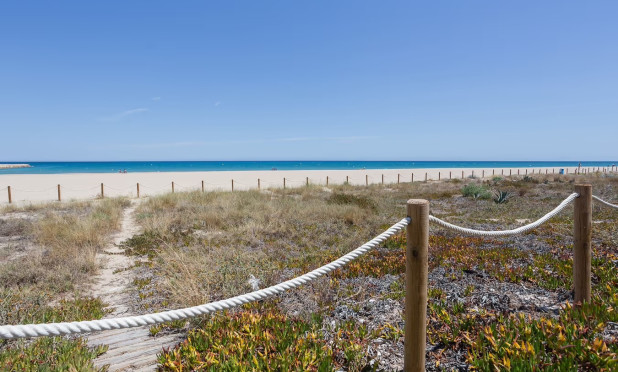 Resale - Apartment / flat - Denia - Les Marines - Las Marinas