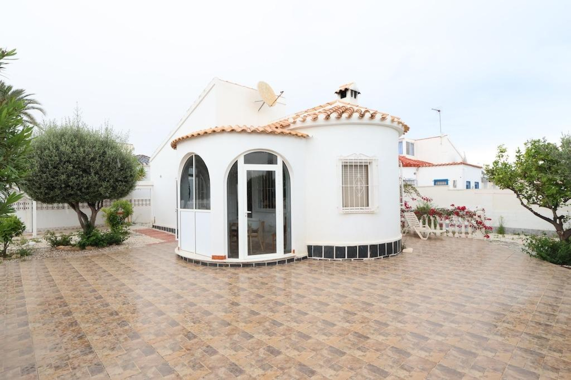 Resale - Villa - Orihuela Costa - Los Almendros-La Florida