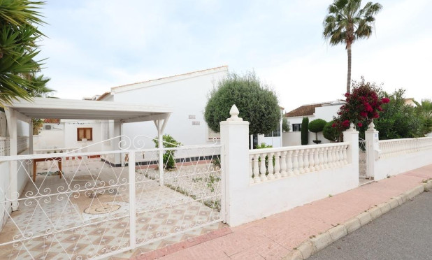 Resale - Villa - Orihuela Costa - Los Almendros-La Florida