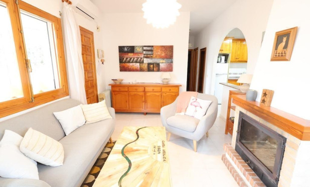 Resale - Villa - Orihuela Costa - Los Almendros-La Florida