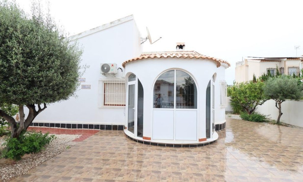 Resale - Villa - Orihuela Costa - Los Almendros-La Florida
