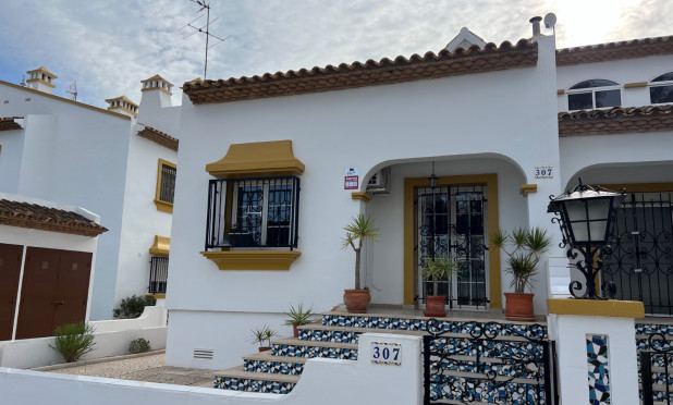 Herverkoop - Finca / Country Property - Orihuela Costa - Villamartín