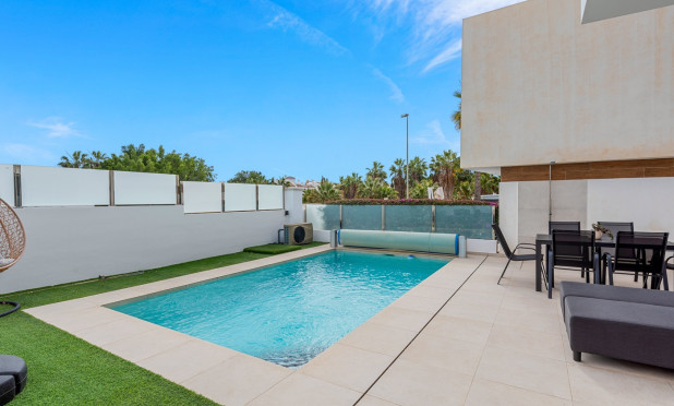 Wiederverkauf - Villa - Orihuela Costa - Villamartín