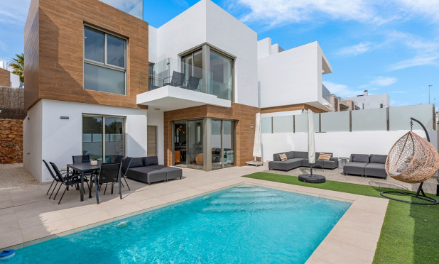 Wiederverkauf - Villa - Orihuela Costa - Villamartín