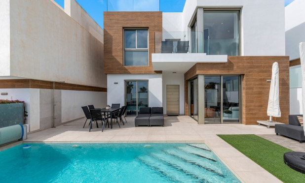 Wiederverkauf - Villa - Orihuela Costa - Villamartín