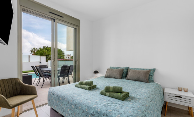 Wiederverkauf - Villa - Orihuela Costa - Villamartín