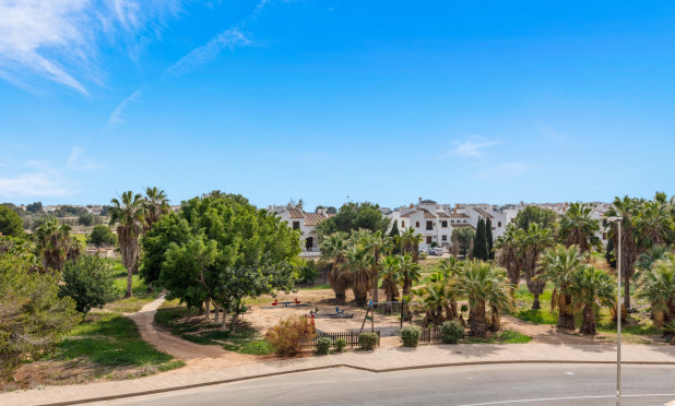 Wiederverkauf - Villa - Orihuela Costa - Villamartín