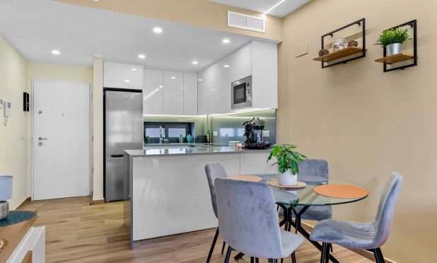 Reventa - Apartamento / piso - Orihuela Costa - Villamartín
