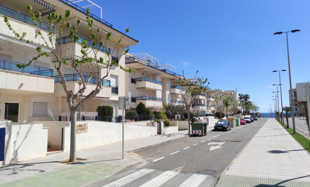 Reventa - Apartamento / piso - Mil Palmeras