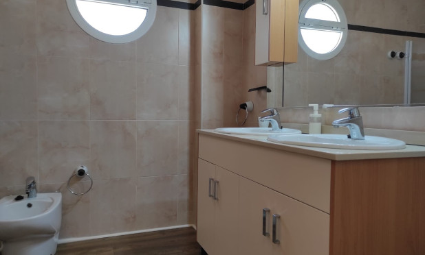 Reventa - Apartamento / piso - Mil Palmeras