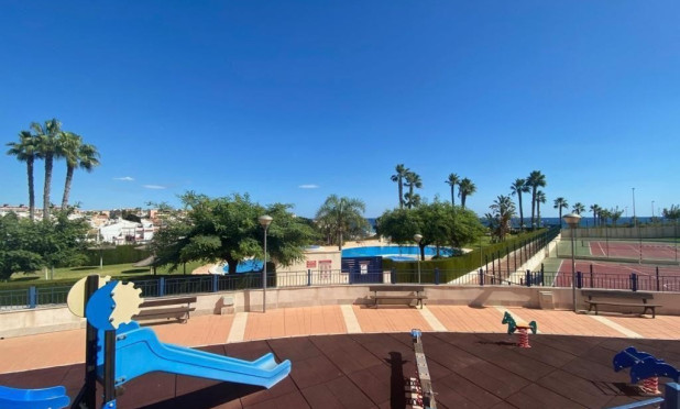 Reventa - Apartamento / piso - Mil Palmeras