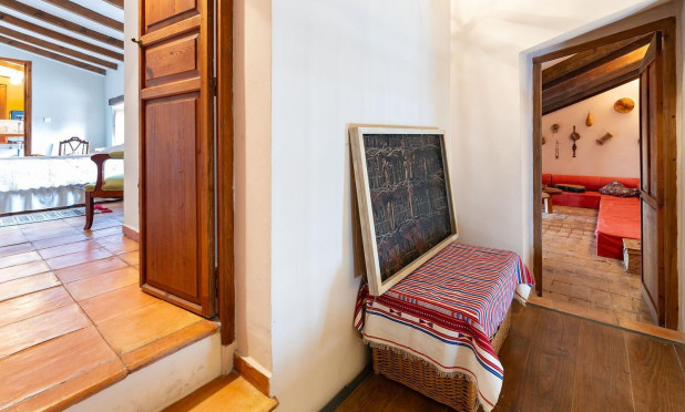 Resale - Townhouse - Los Martinez Del Puerto - Los Martínez del Puerto