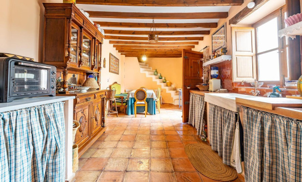 Resale - Townhouse - Los Martinez Del Puerto - Los Martínez del Puerto