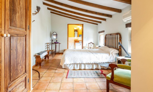 Resale - Townhouse - Los Martinez Del Puerto - Los Martínez del Puerto