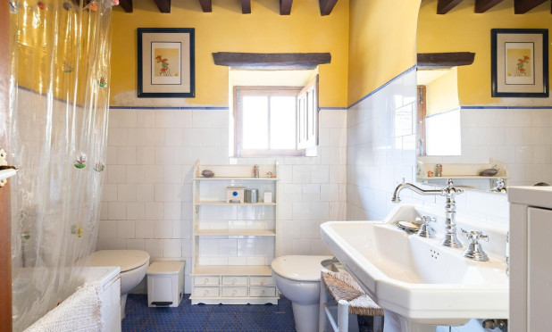 Resale - Townhouse - Los Martinez Del Puerto - Los Martínez del Puerto