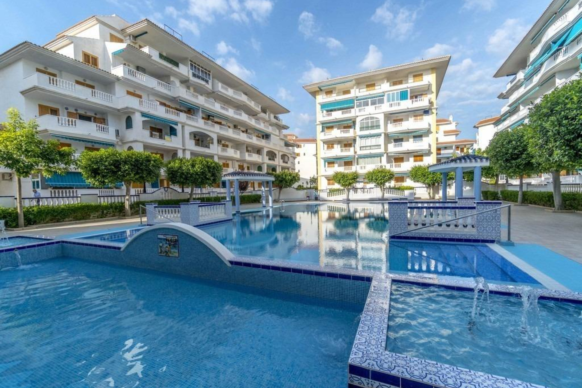 Resale - Apartment / flat - Torrevieja - Los Europeos