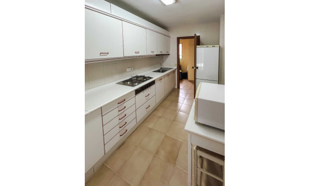 Resale - Apartment / flat - Benidorm - Zona de Poniente