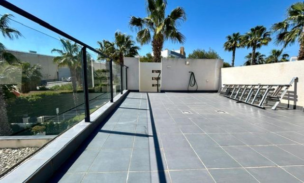 Wiederverkauf - Semi Detached Villa - Orihuela Costa - Villamartín-Las Filipinas