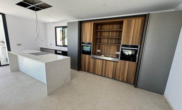 Resale - Villa - Benissa