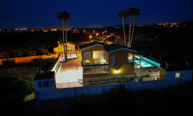 Herverkoop - Villa - Orihuela