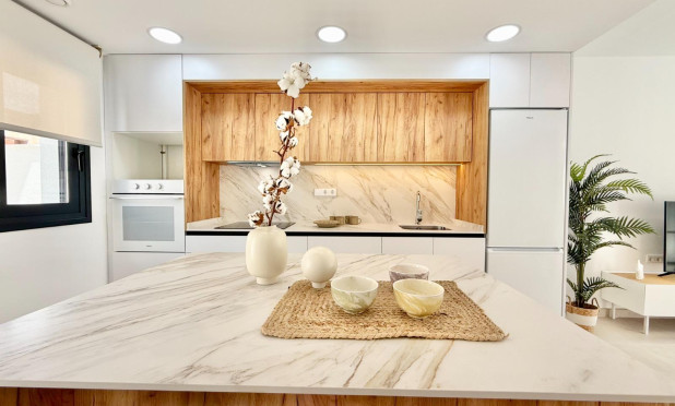 New Build - Townhouse - Cox - San Fernando