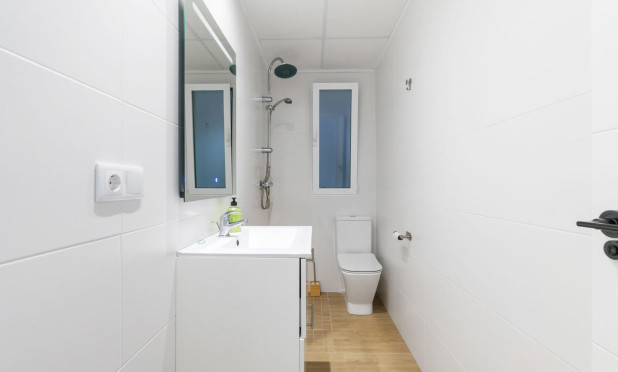 Resale - Apartment / flat - Torrevieja - Playa del Cura