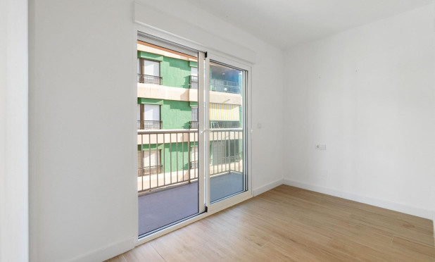 Resale - Apartment / flat - Torrevieja - Playa del Cura