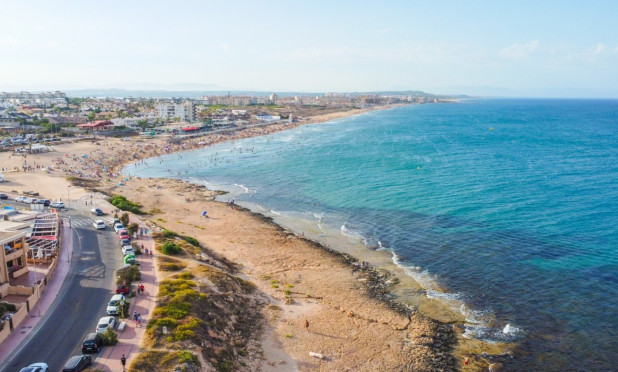 Neue Gebäude - Villa - Torrevieja - Torrejón