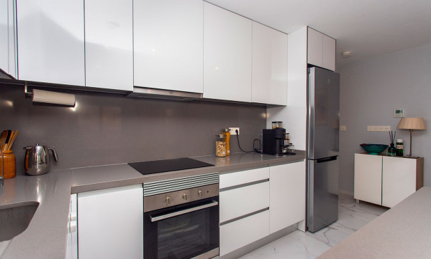 Herverkoop - Appartement / flat - Torrevieja - torrevieja