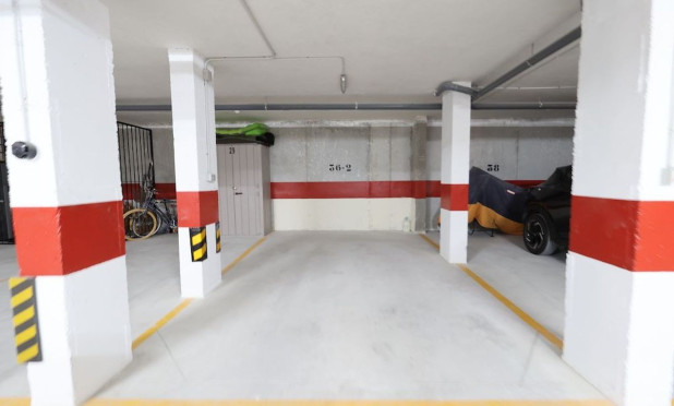 Resale - Apartment / flat - Orihuela Costa