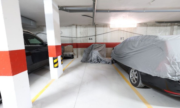 Resale - Apartment / flat - Orihuela Costa