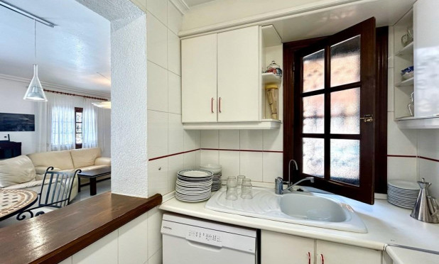 Revente - Villa - Orihuela Costa - La Zenia