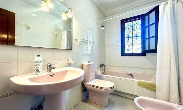 Revente - Villa - Orihuela Costa - La Zenia